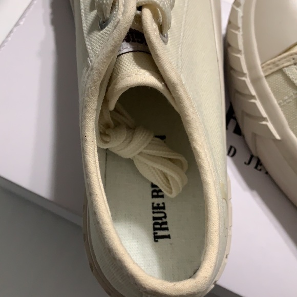 🆕TRUE RELIGION Jinny Beige Canvas Lace Up Sneakers - Picture 10 of 14